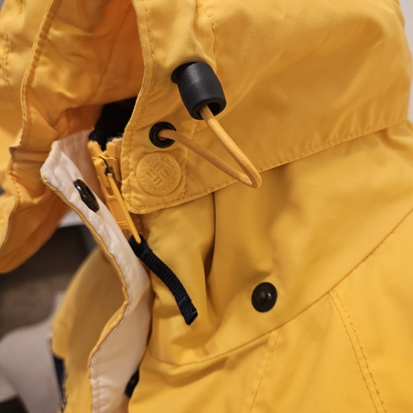 Yellow and Blue Columbia Women's Raincoat with Removable Hood Sz Small - Picture 9 of 9